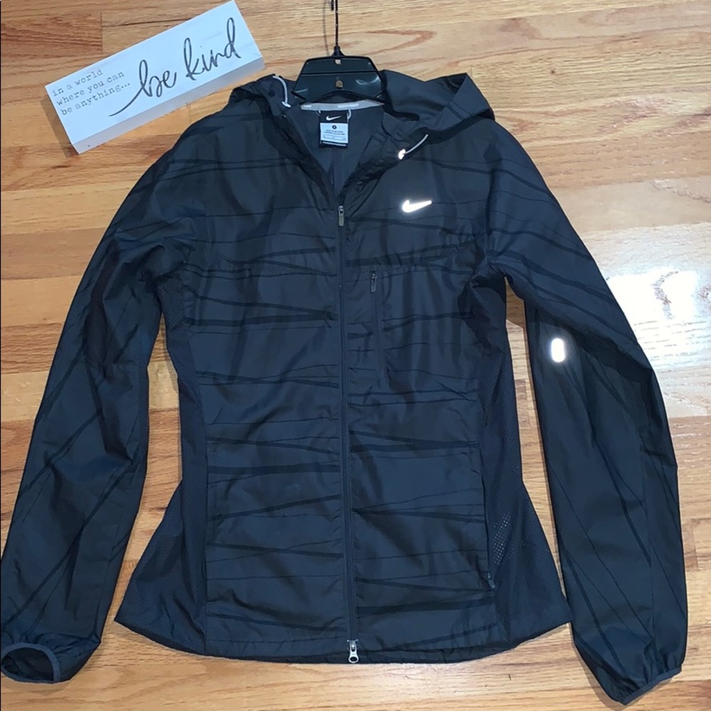 Nike Running zip up jacket. Sz Small
